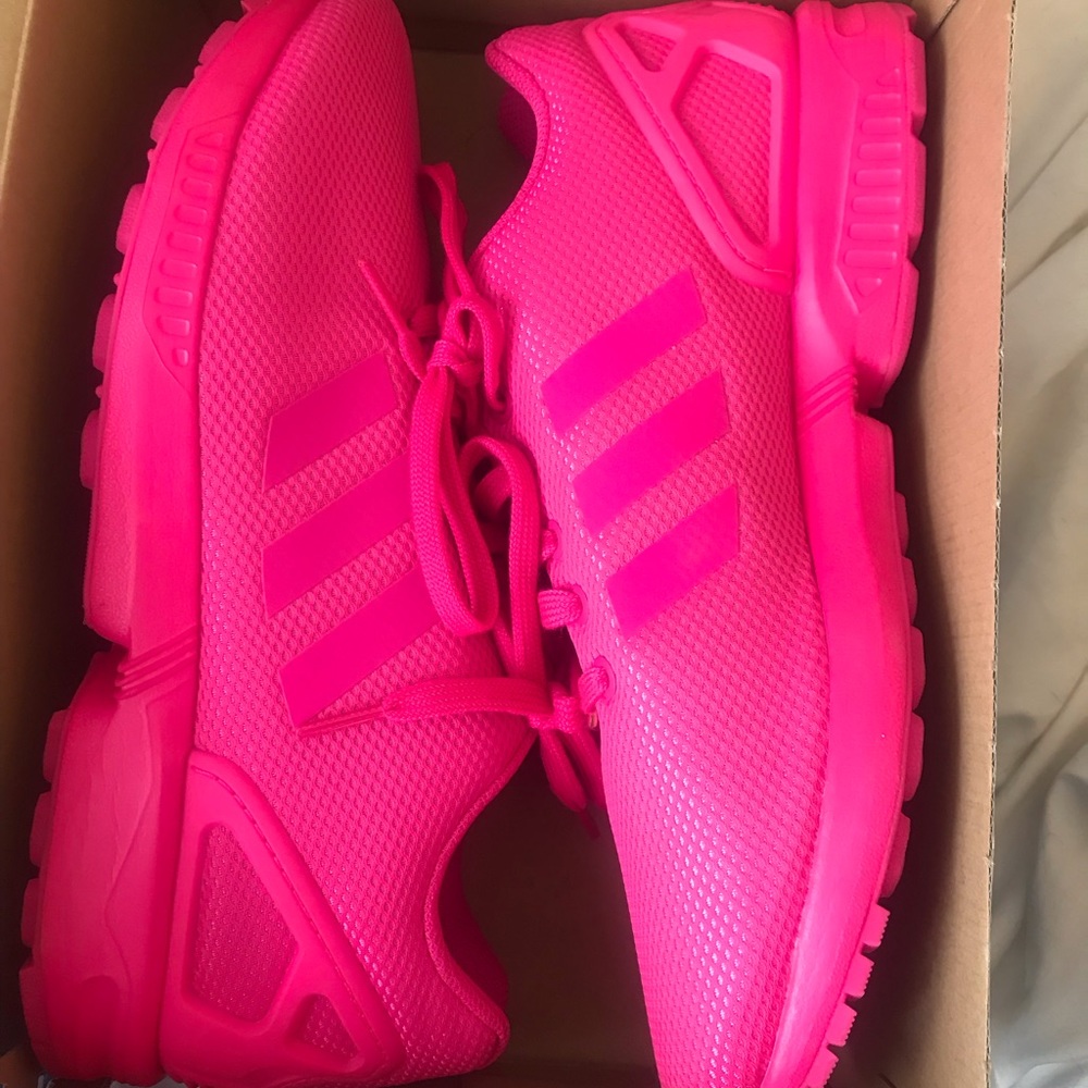 Hot Pink Adidas ZX Flux💗